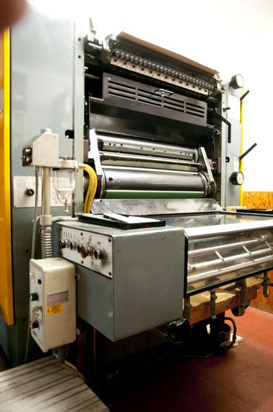 Farbwerk einer Offsetdruckmaschine in der Aubinger Druckerei